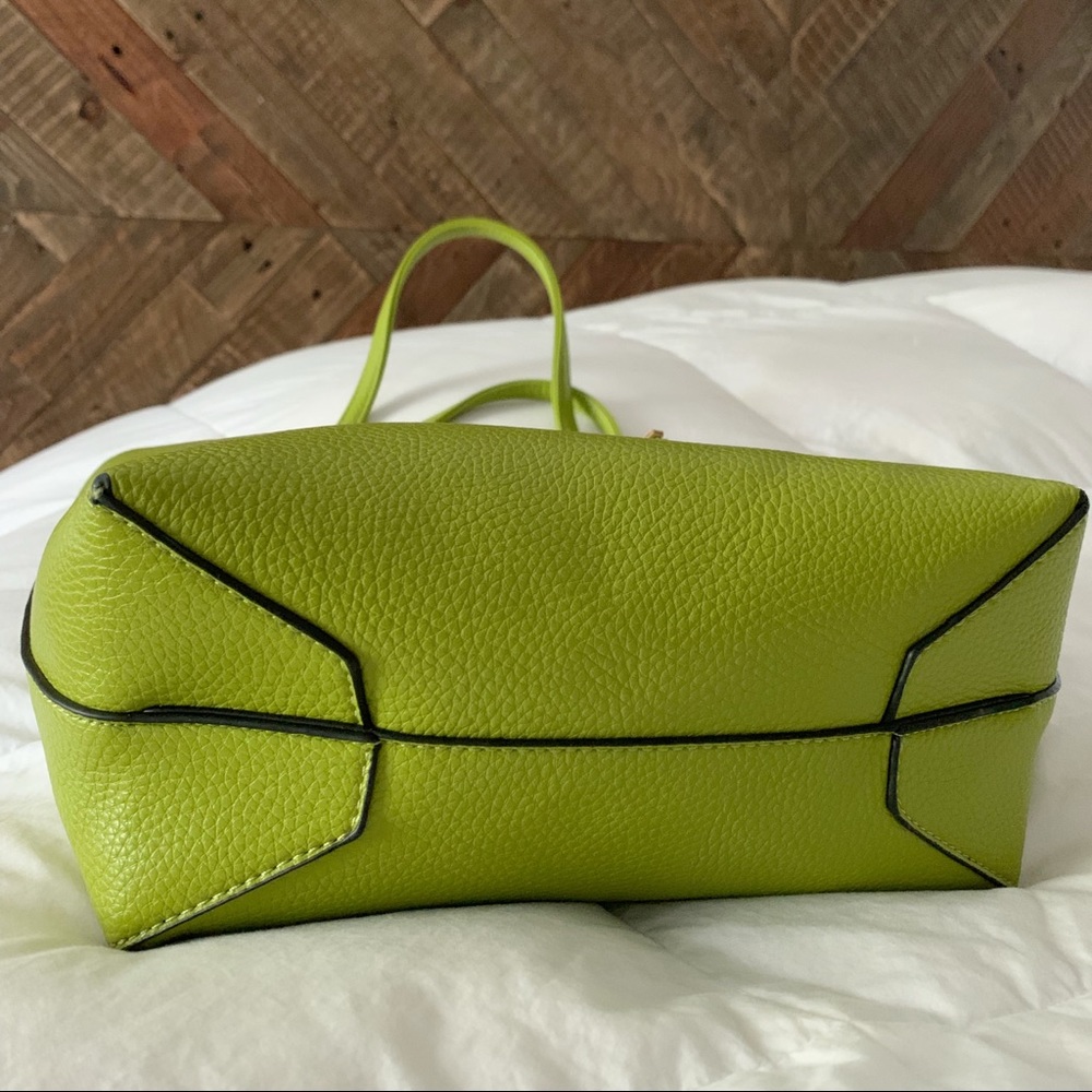 Lime/Navy Vegan Tote - Picture 3 of 8